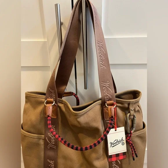Woolrich x Target Collab Canvas Tote w/Carabiner, NWT - Picture 6 of 9